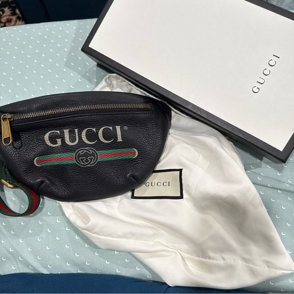 GUCCI Sherry Logo Small Waist Bag Pouch Black Leather - Picture 1 of 9
